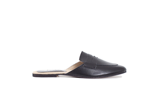 Round mule - black leather with detail