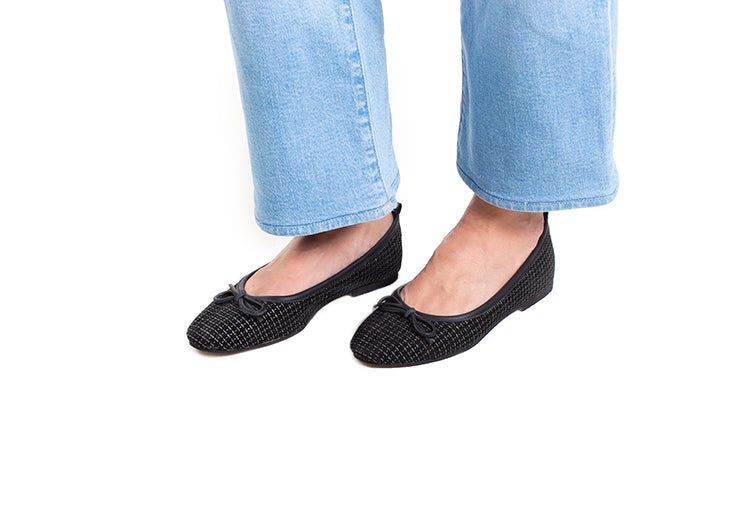 Ballet Flat - black leather with silver detail