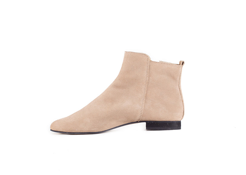 Classic ankle boot - Neutral suede leather