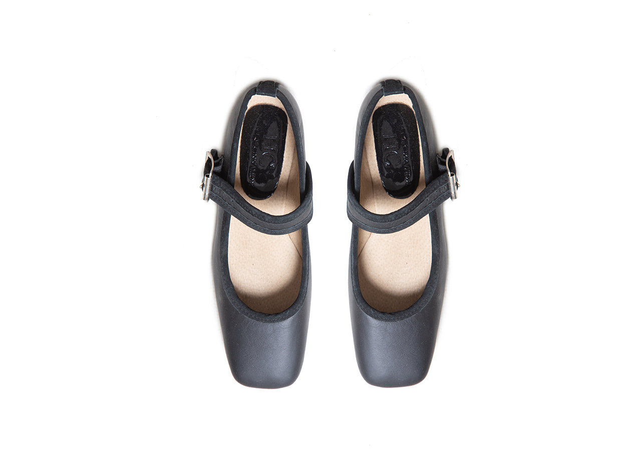 Mary Jane square toe - black leather with suede trim