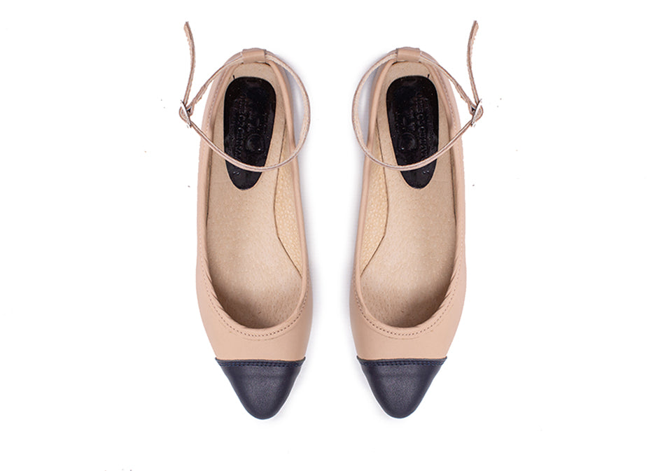 Pointed Flat - neutral with ankle strap and black toe cap
