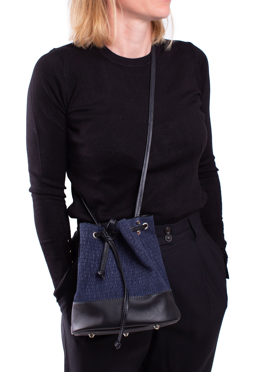 Mini bucket bag