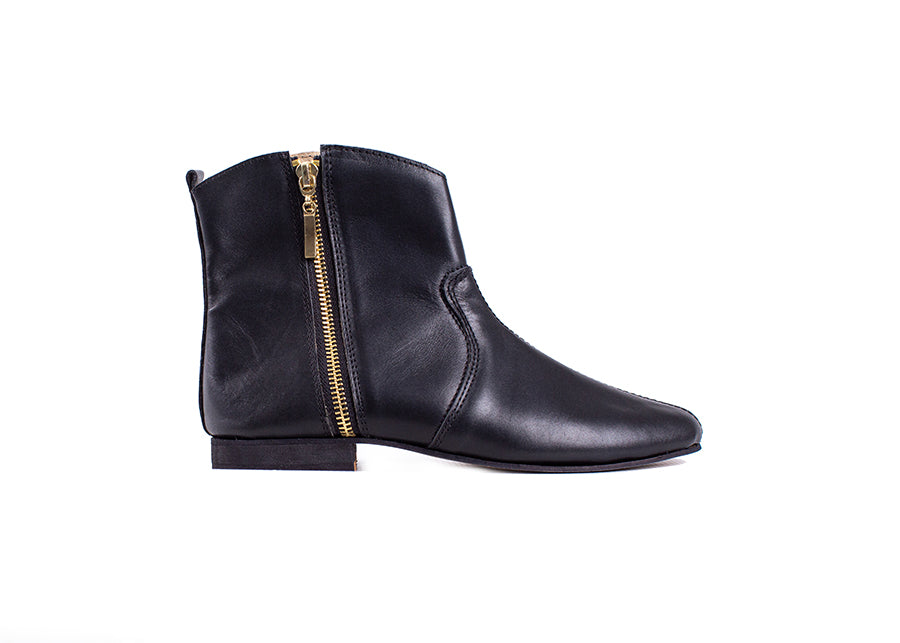 Cowboy cut - black leather