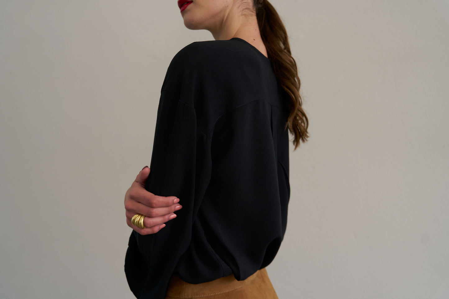 Black shirt