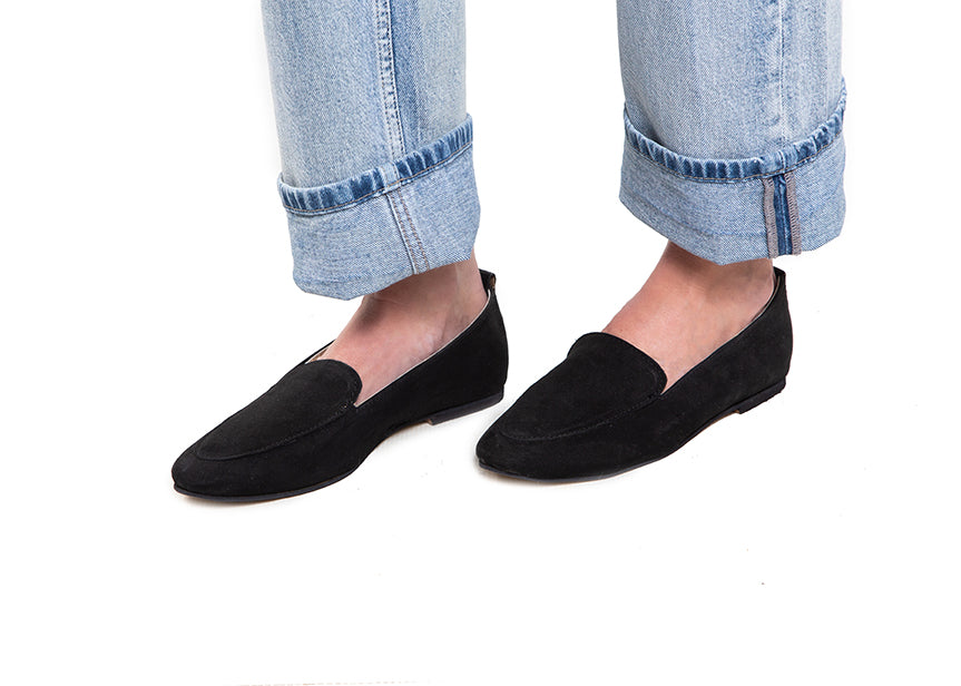 Classic Loafer - black suede leather