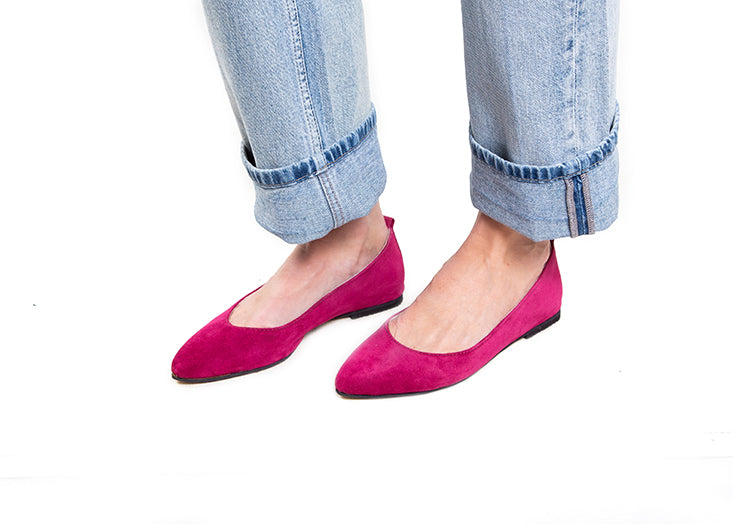 Pointed Flat - fuchsia suede leather