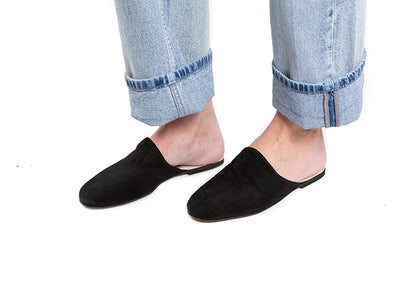 Round mule - black suede leather