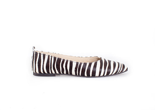 Pointed V Flat - Calfhair zebraprint