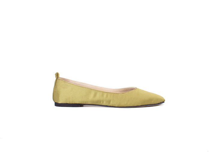 Pointed V Flat - Satin roma