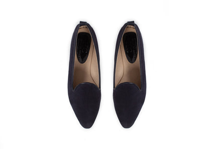 Pointed Loafer - navy textured leather