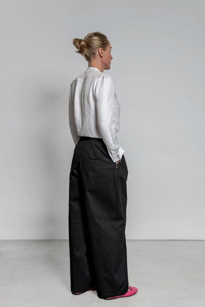 Cotton trousers black