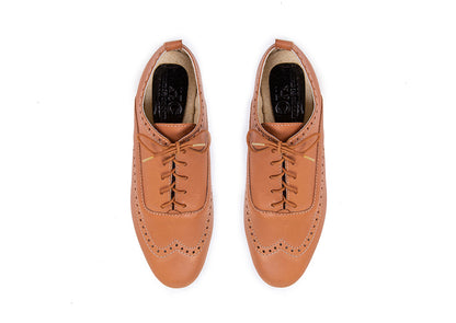 Classic brogue with detail - tan leather